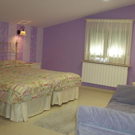 Hotel Rural La Consulta De Исар Экстерьер фото