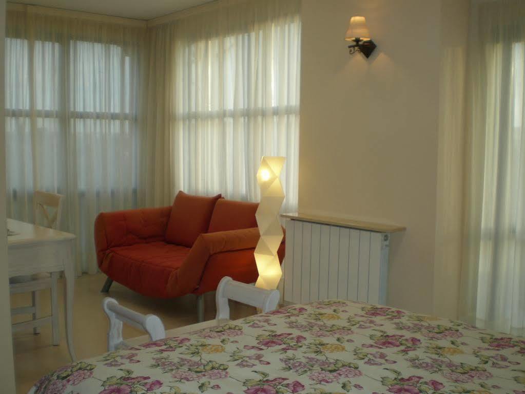 Hotel Rural La Consulta De Исар Экстерьер фото